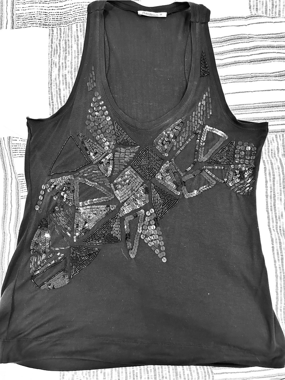 Embroidered Sequin Geometric Tank Top - Black